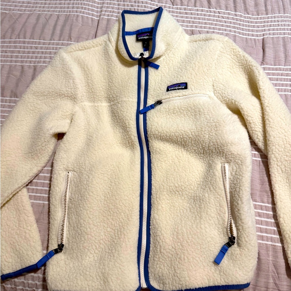 Women’s Patagonia full zip fleece jacket